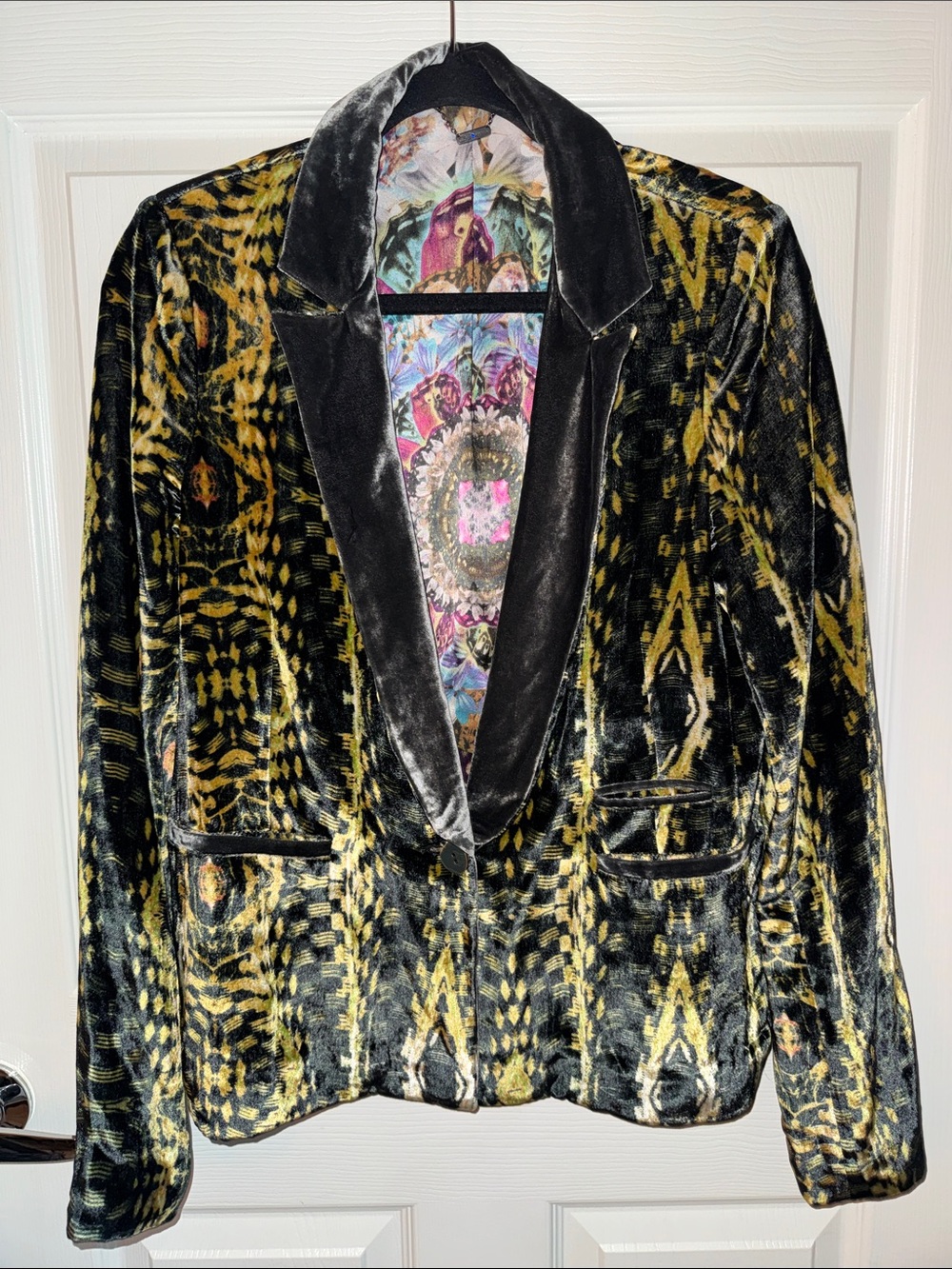 Custo Barcelona Velvet Patterned Blazer - Black and Gold